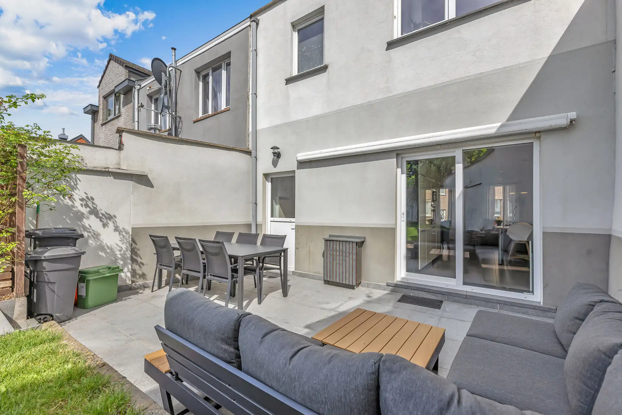 Instapklare gerenoveerde stadswoning met tuin foto 19