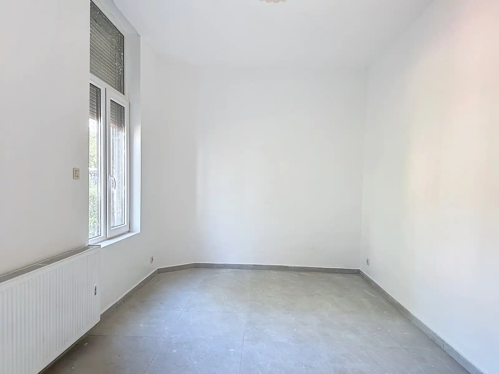 Gerenoveerde half open bebouwing met vlotte verbinding naar A12 foto 11