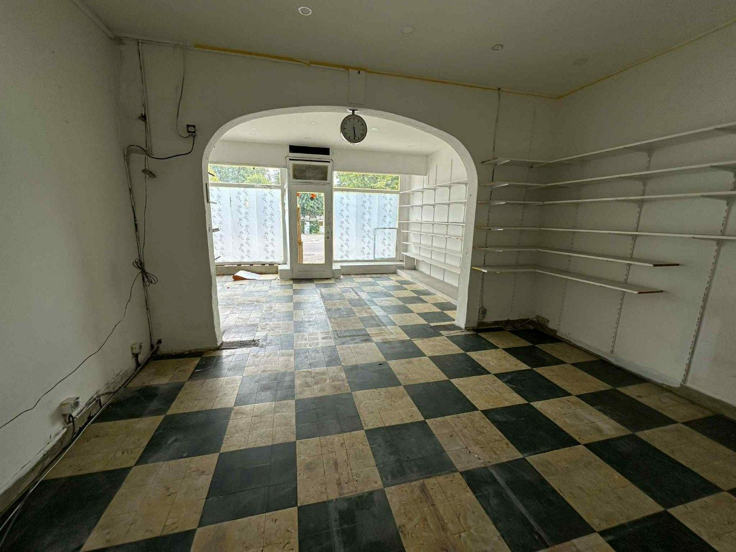 Zichtbare Ligging met Parkeergelegenheid in Borsbeek foto 3