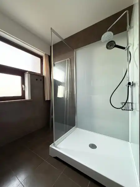 *** COMPROMIS IN OPMAAK *** - Rustig en zongeoriënteerd 3-slaapkamerappartement met terras en open uitzicht op water foto 14