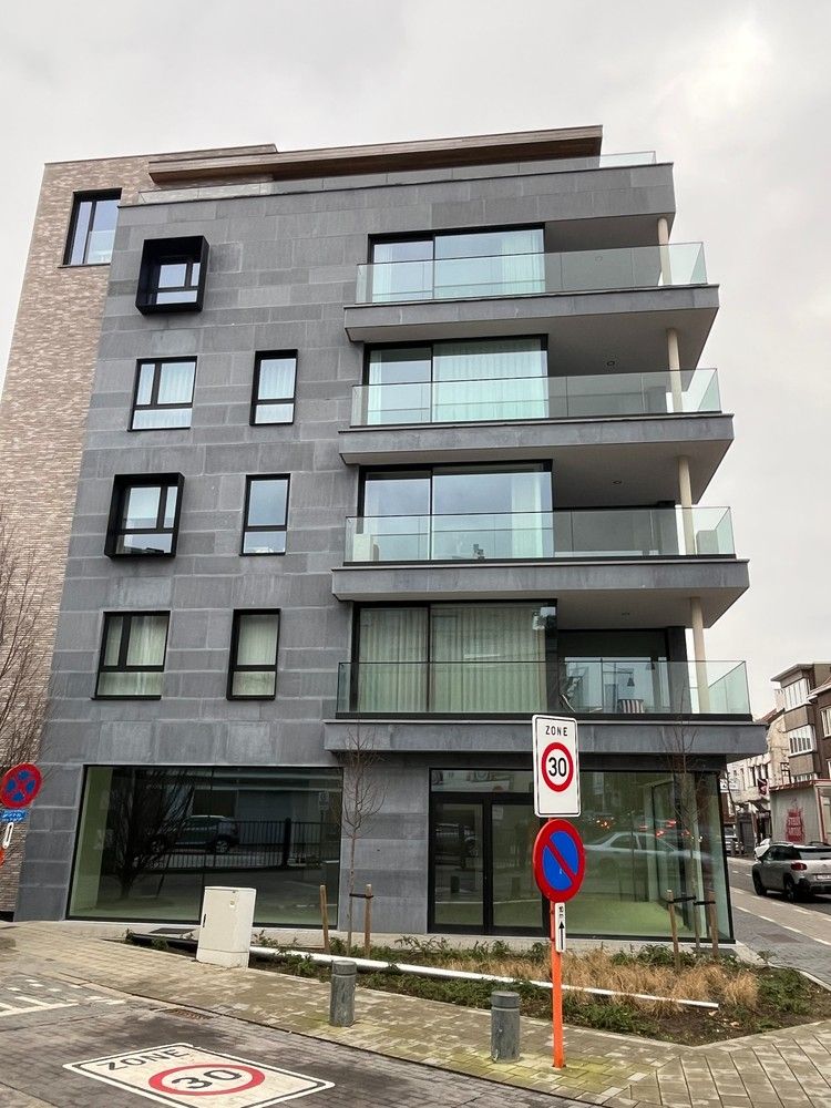 196m² Kantoorruimte foto {{pictureIndex}}