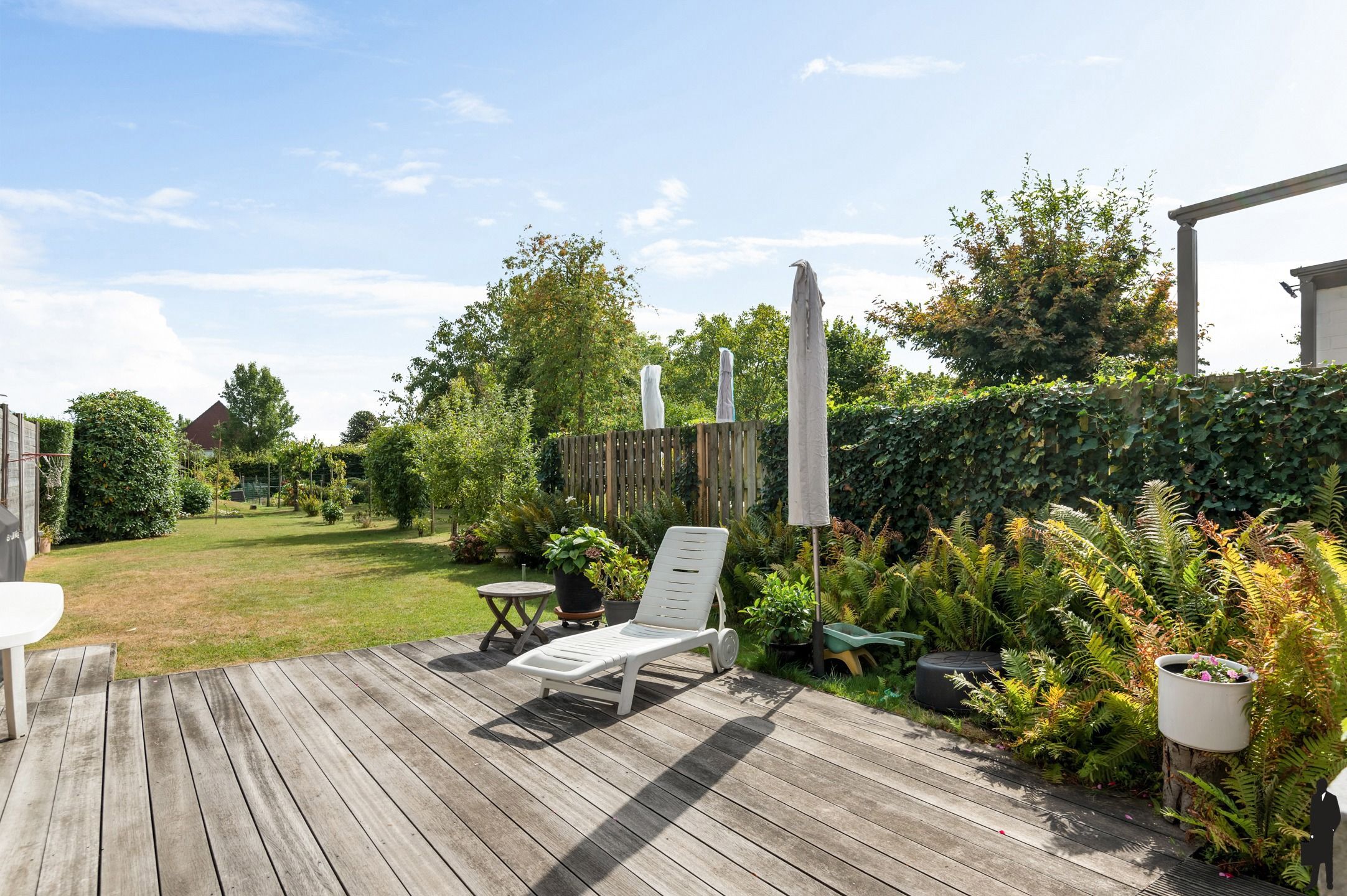 Karaktervolle split-level woning met 4 slpks en zonnige tuin foto 11