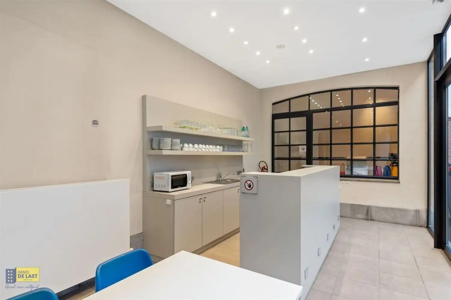 UNIEK GEBOUW - LUCHTSCHIPBOUW foto 16