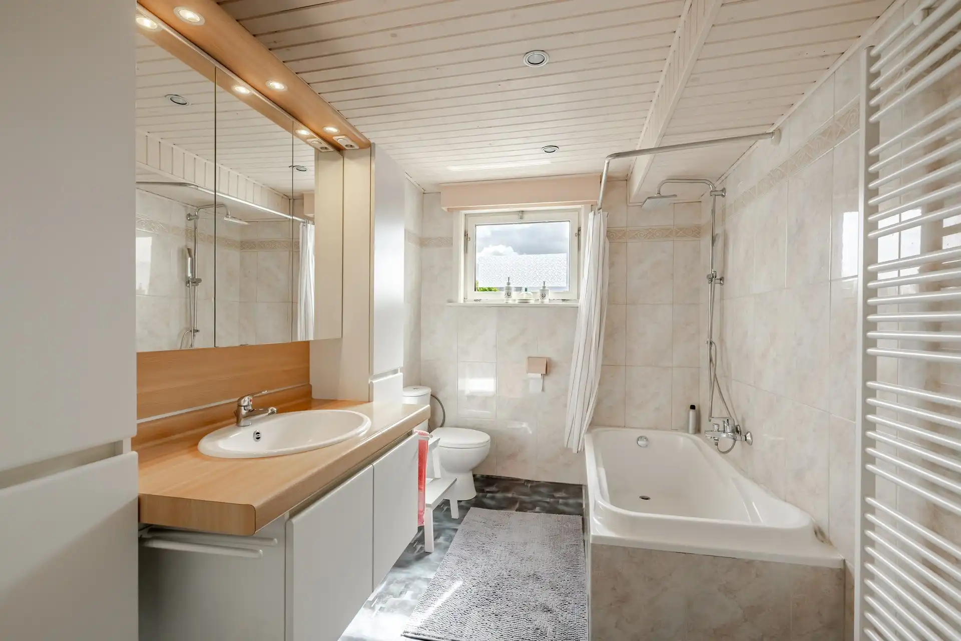Karaktervolle woning met handelsruimte en zonnige tuin foto 15