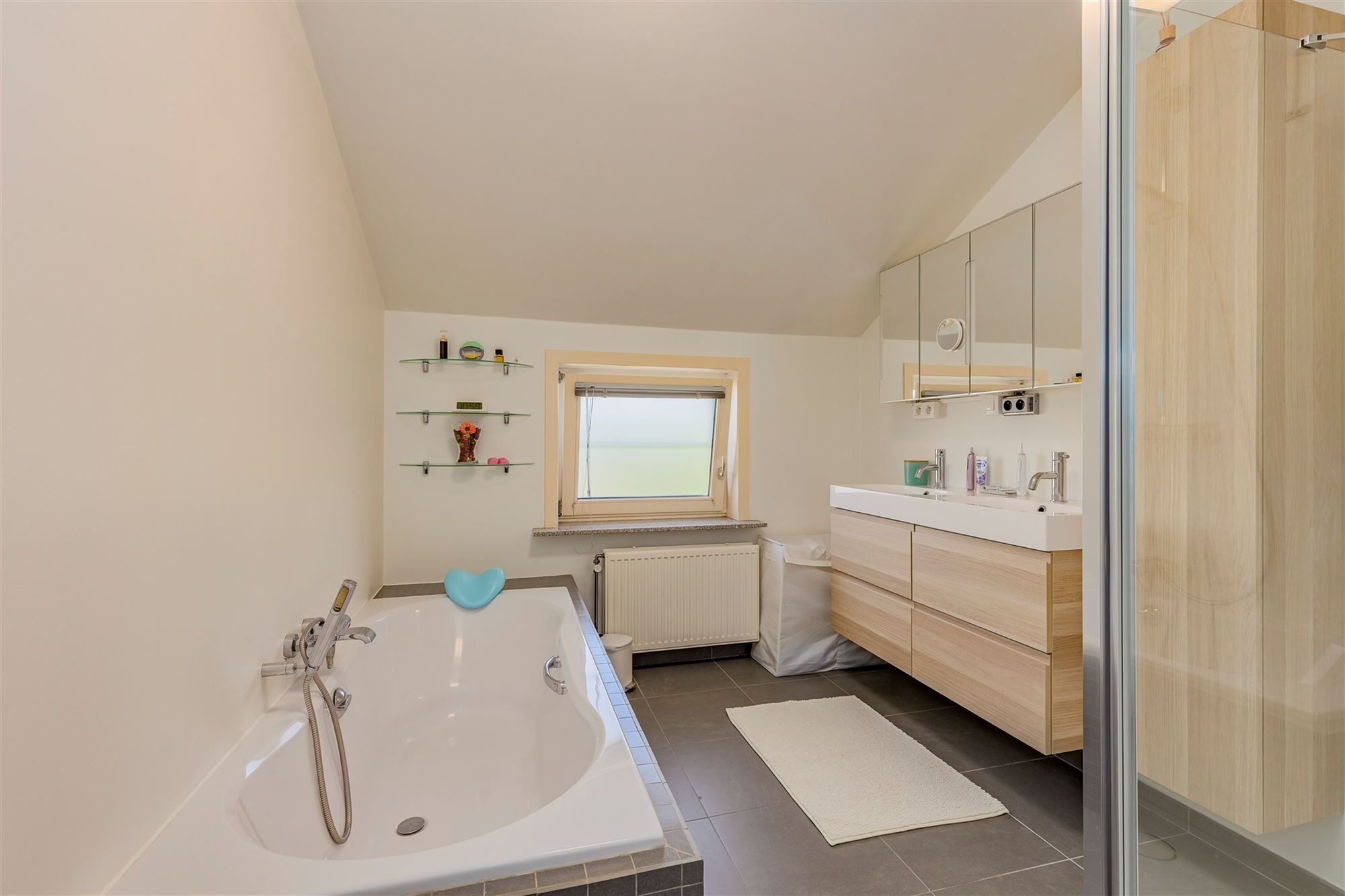 Energiezuinig huis met 4 slaapkamers te Niel foto 17