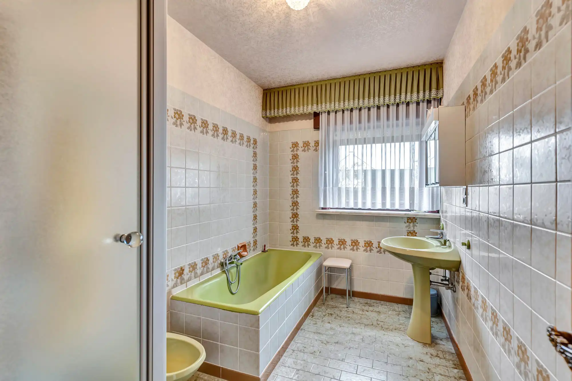 Statige bungalow met tal van mogelijkheden op topligging foto 6