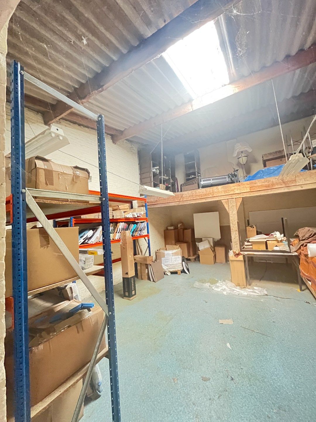Industrieel atelier met woonst, centraal gelegen foto 21
