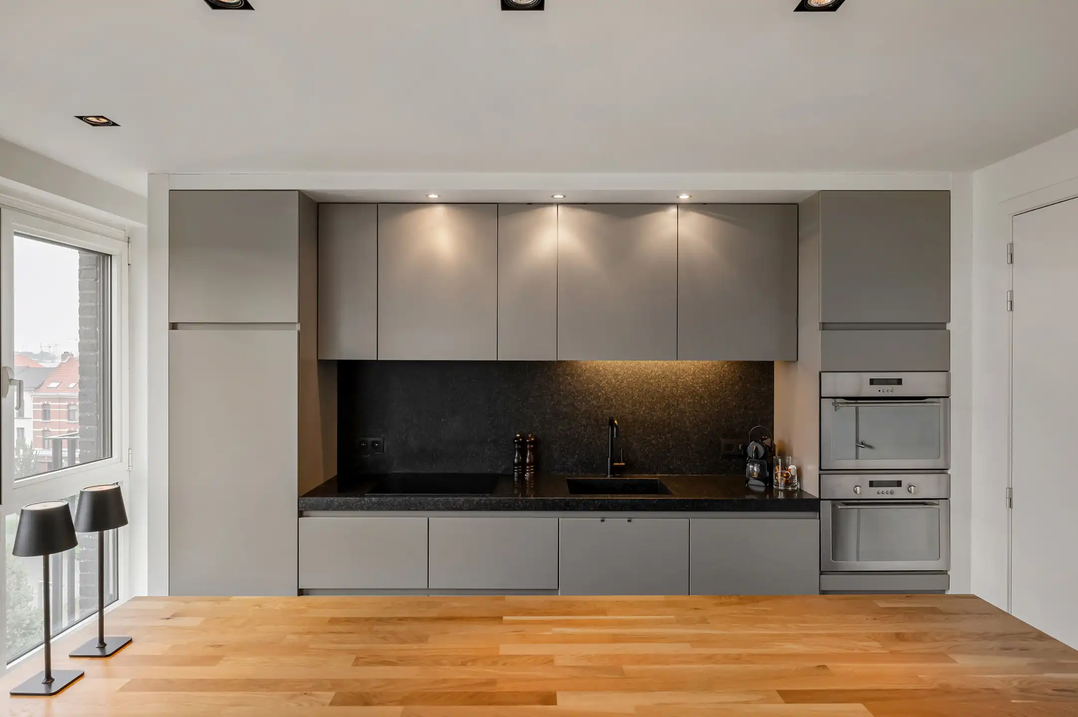 Instapklaar 2-slaapkamerappartement met panoramisch uitzicht en zuidwestgericht terras foto 6