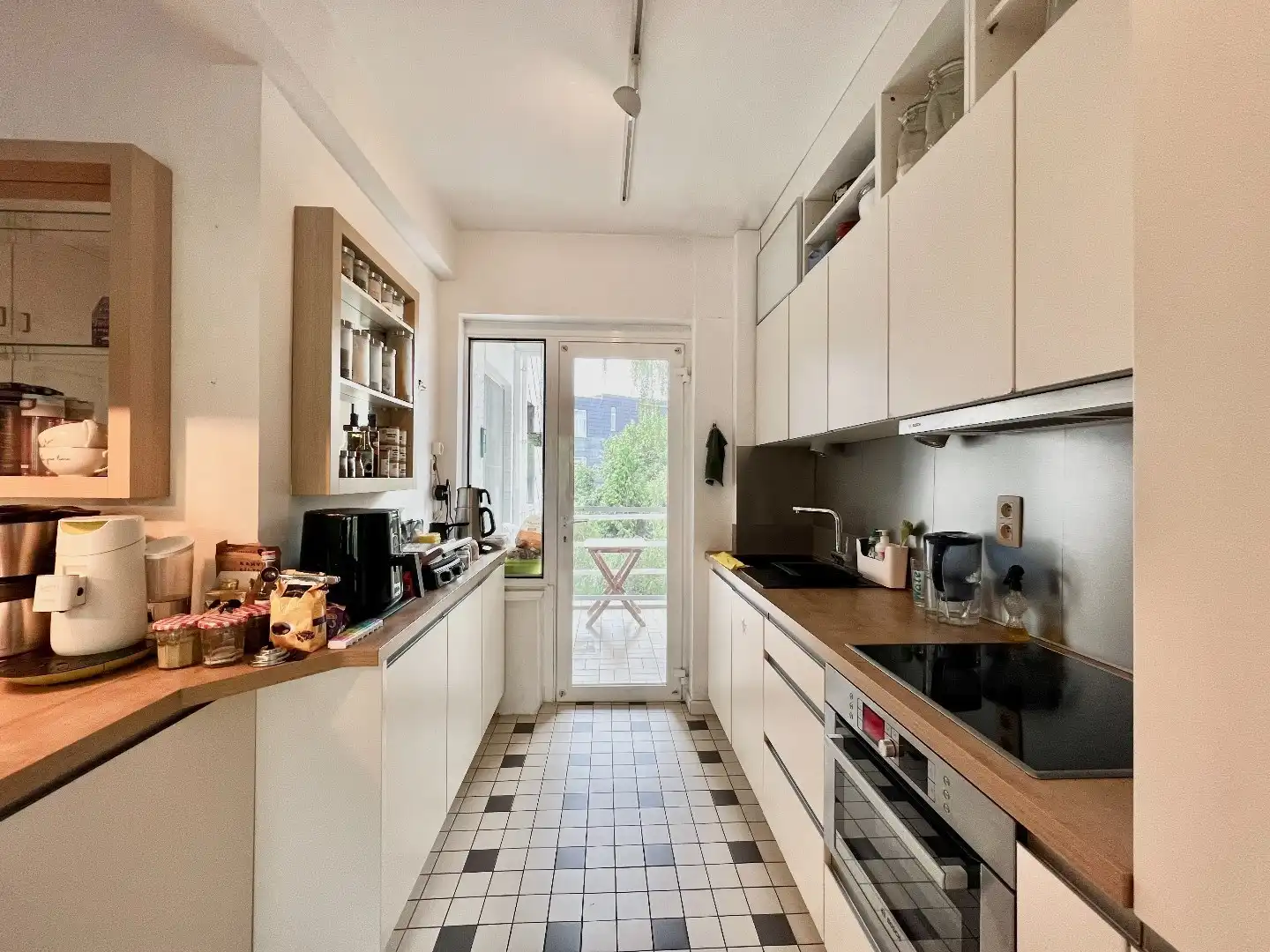 Modern ingericht GEMEUBELD 2 slpk appartement  foto 7