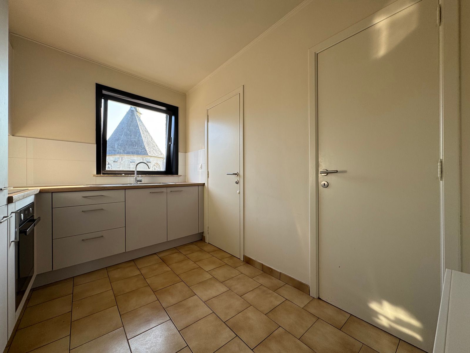 Te huur: appartement met ruim terras op het dorp in Moorsel foto 5