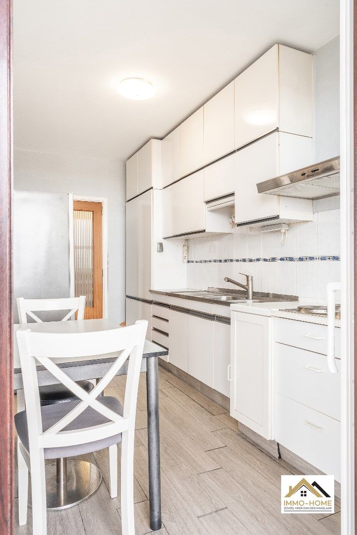 Op te frissen appartement op topligging te Gent foto 8