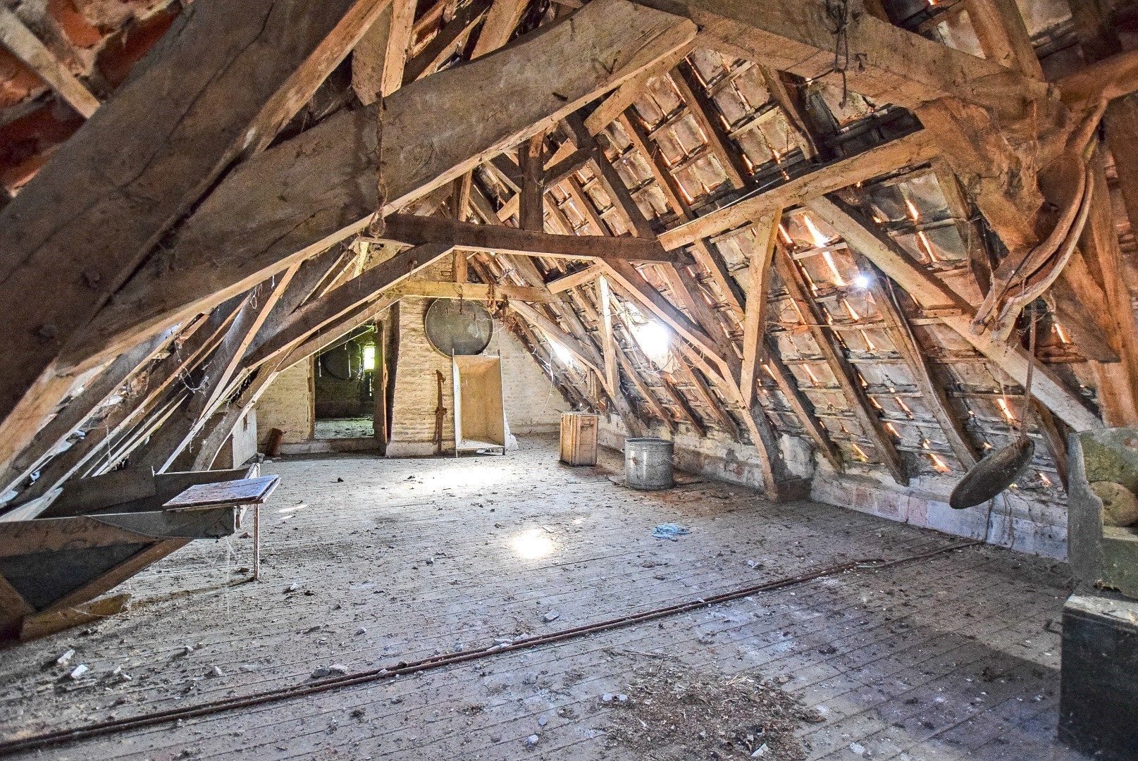 Te renoveren hoeve met veel potentieel in Alveringem. foto 15