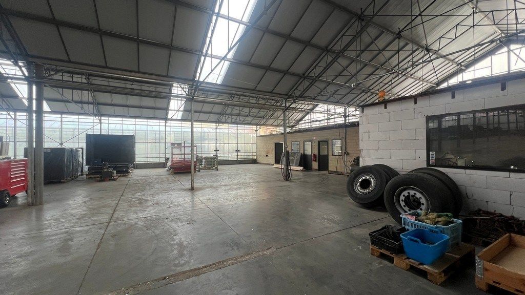Strategisch gelegen magazijn met kantoor te huur in Merelbeke-Melle foto 8