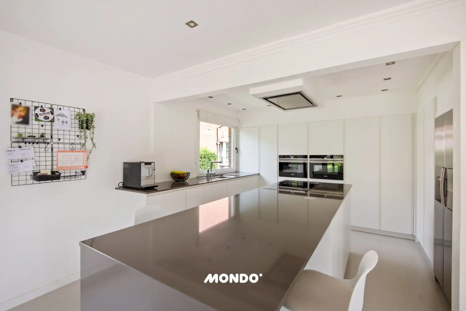 Gerenoveerde laagbouw woning! foto 9