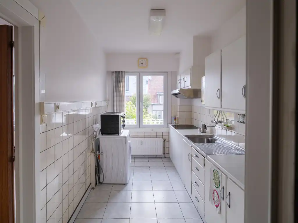 Ruim appartement (115 m² BVO) met 3 volwaardige slaapkamers en twee buitenruimtes nabij station Gent-Sint-Pieters. foto 4
