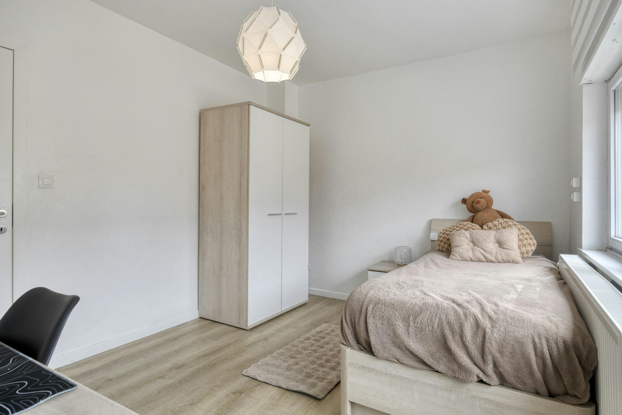 Instapklare woning met 3 slaapkamers en tuin te koop in Boom foto 8