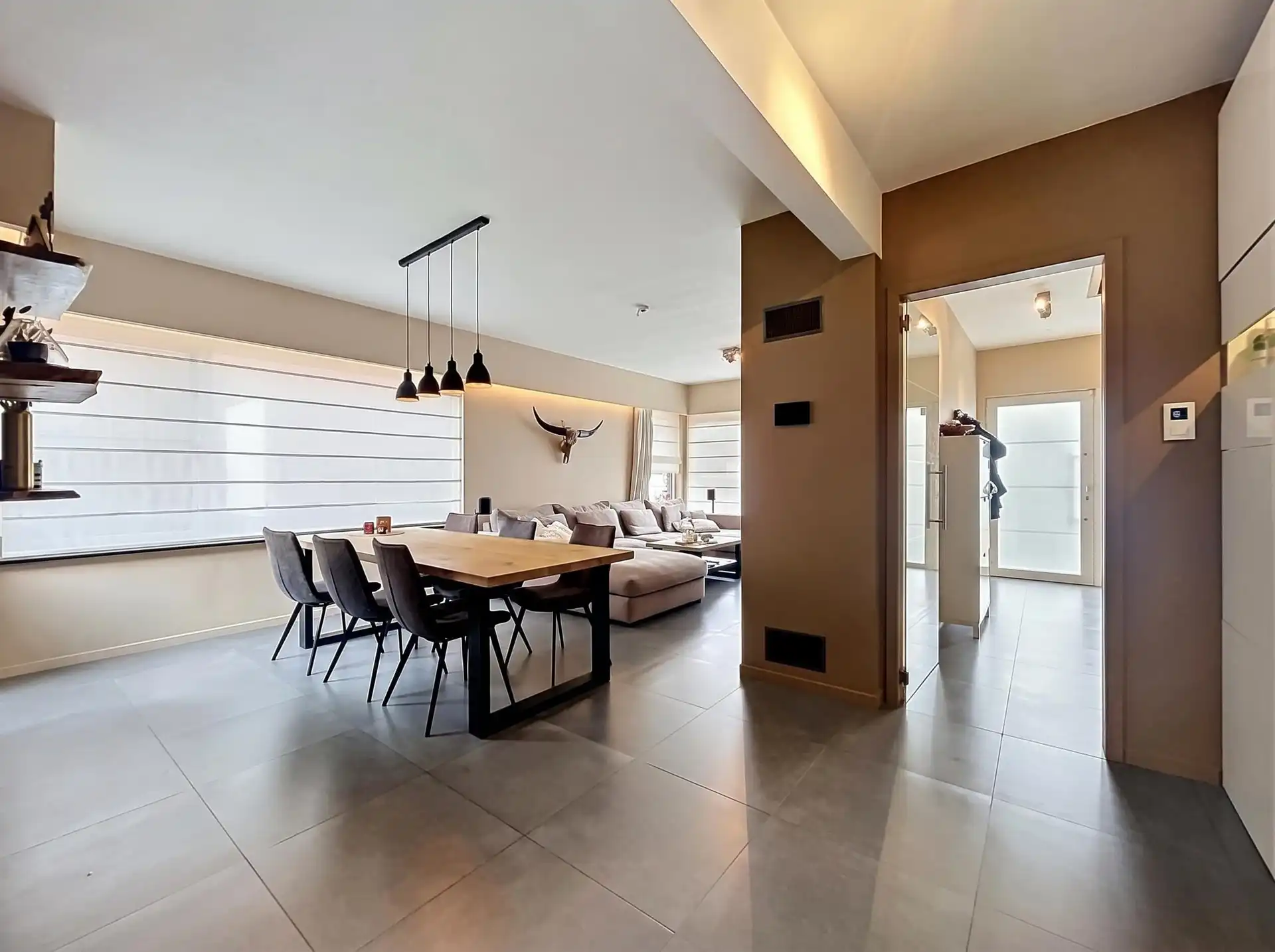 Instapklare gezinswoning met 4 slaapamers op perceel van 348m² foto 3