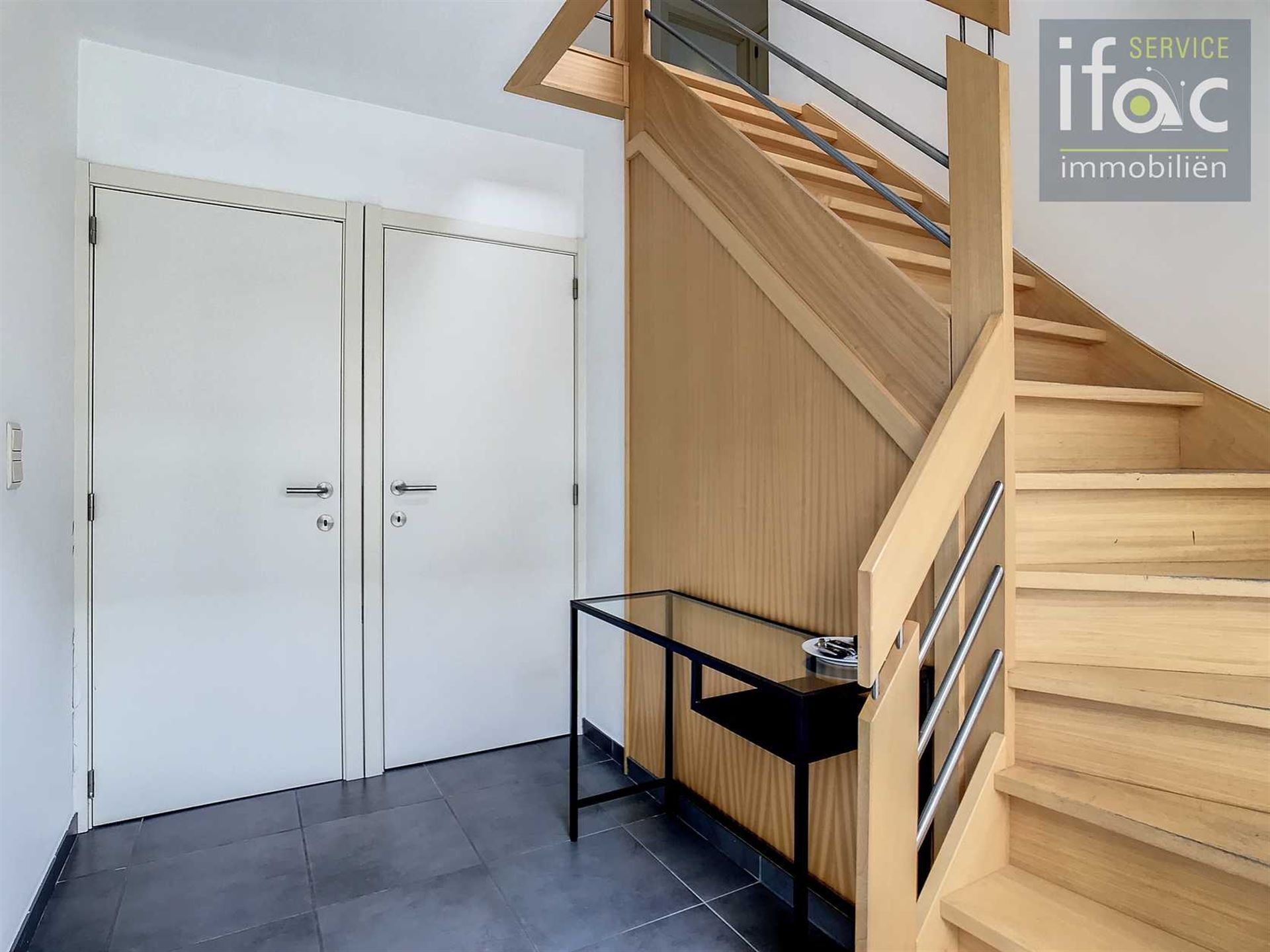Geweldig gelegen Villa met 5 slaapkamers foto 6