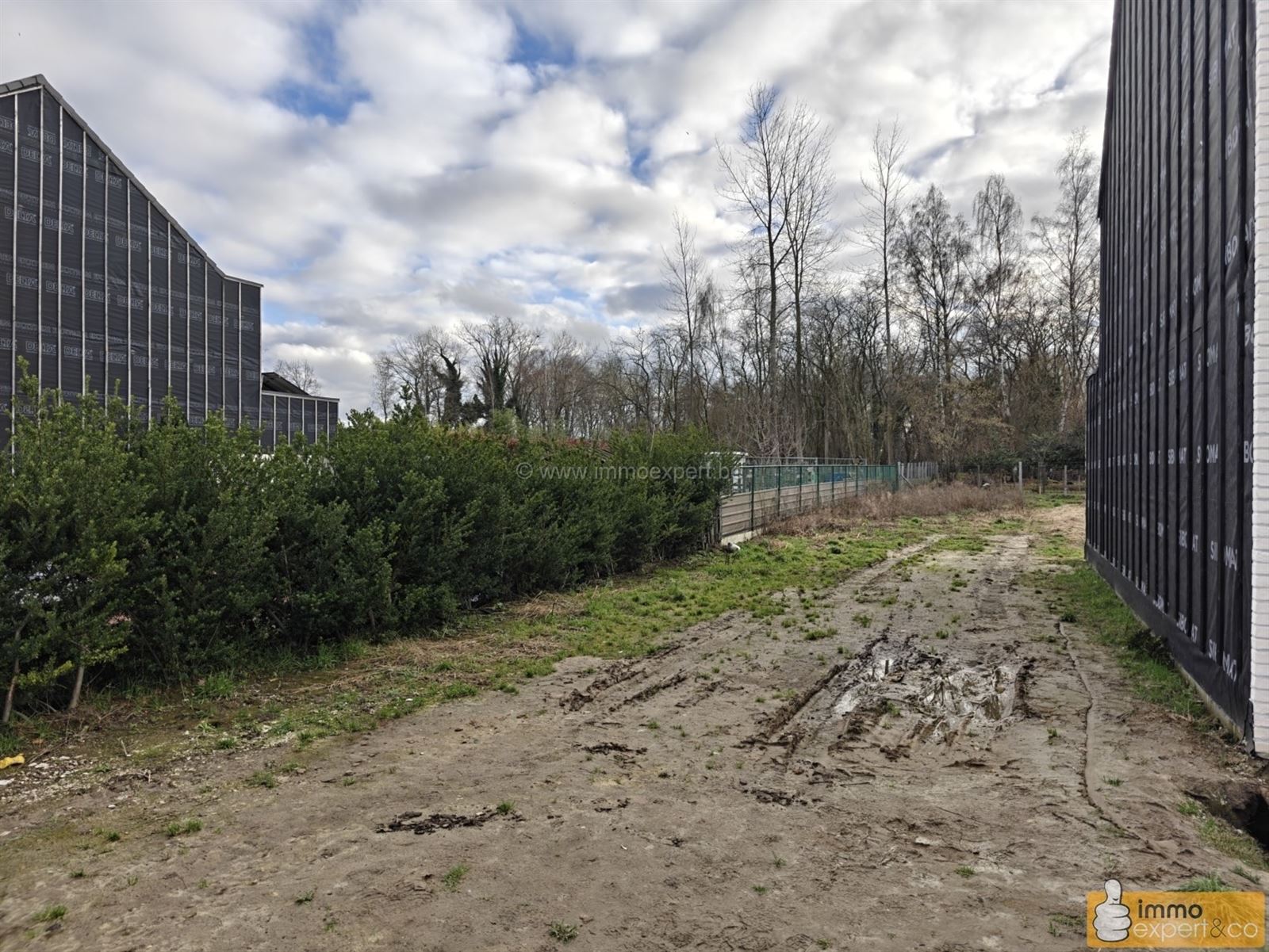 LIEDEKERKE: Bouwgrond voor gesloten bebouwing op 3a 46ca foto 3