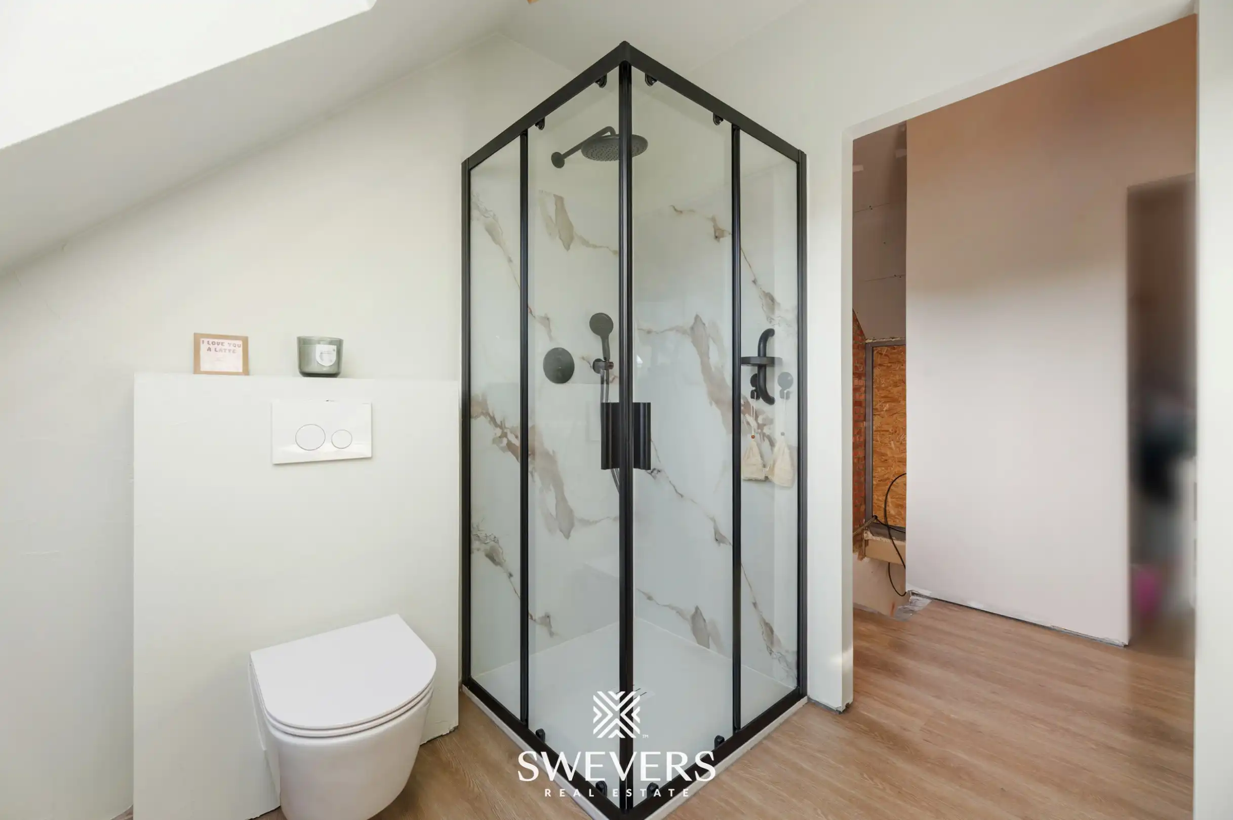 Gestripte OB met vergunde plannen en afgewerkte zolder op 10 are foto 25