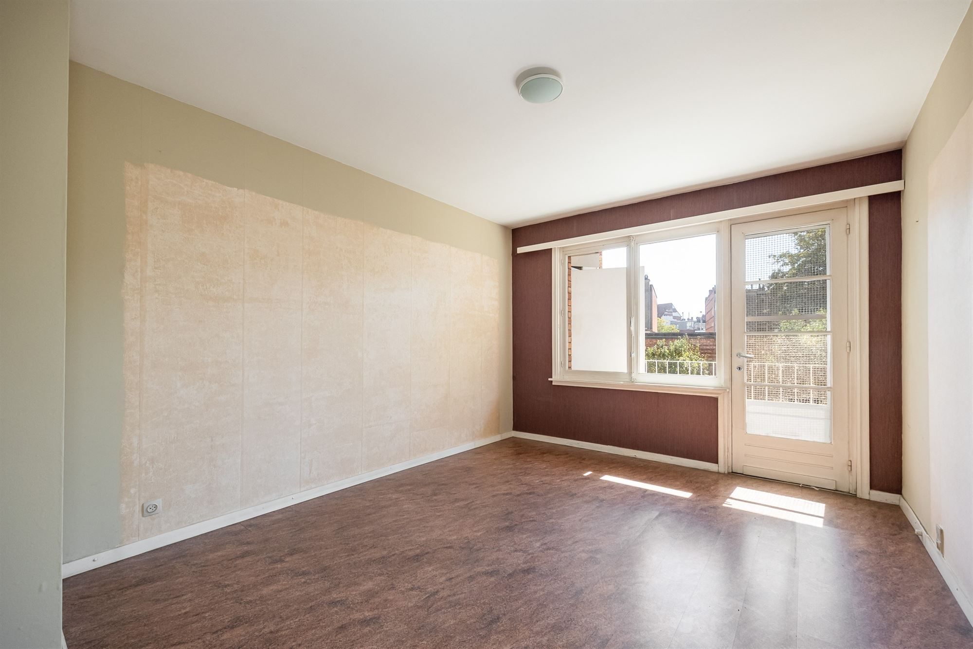 Op te frissen appartement met zuidgericht terras foto 7