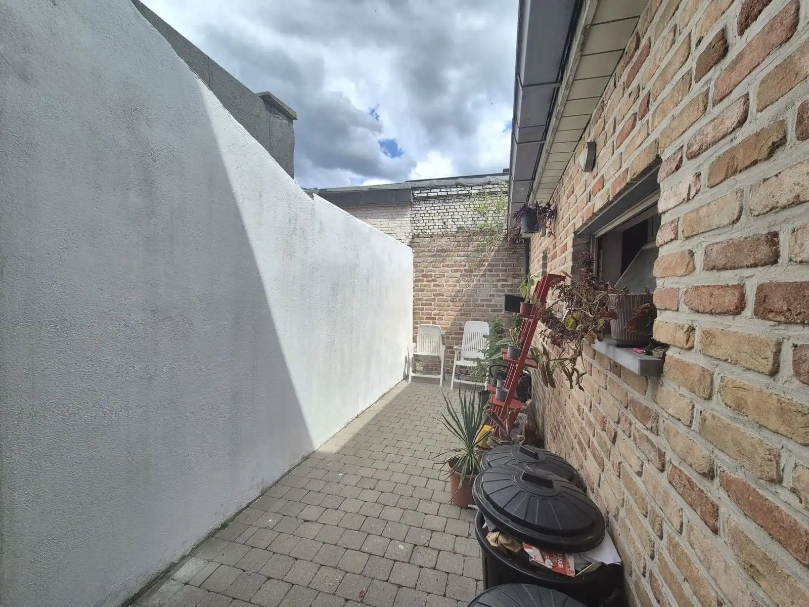 Gerenoveerde rijwoning met 2 slaapkamers foto 8
