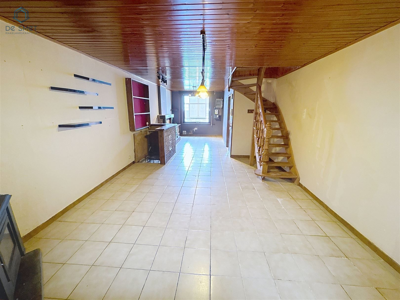 Te renoveren woning met 2 slaapkamers, terras én tuin hartje Geraardsbergen foto 4