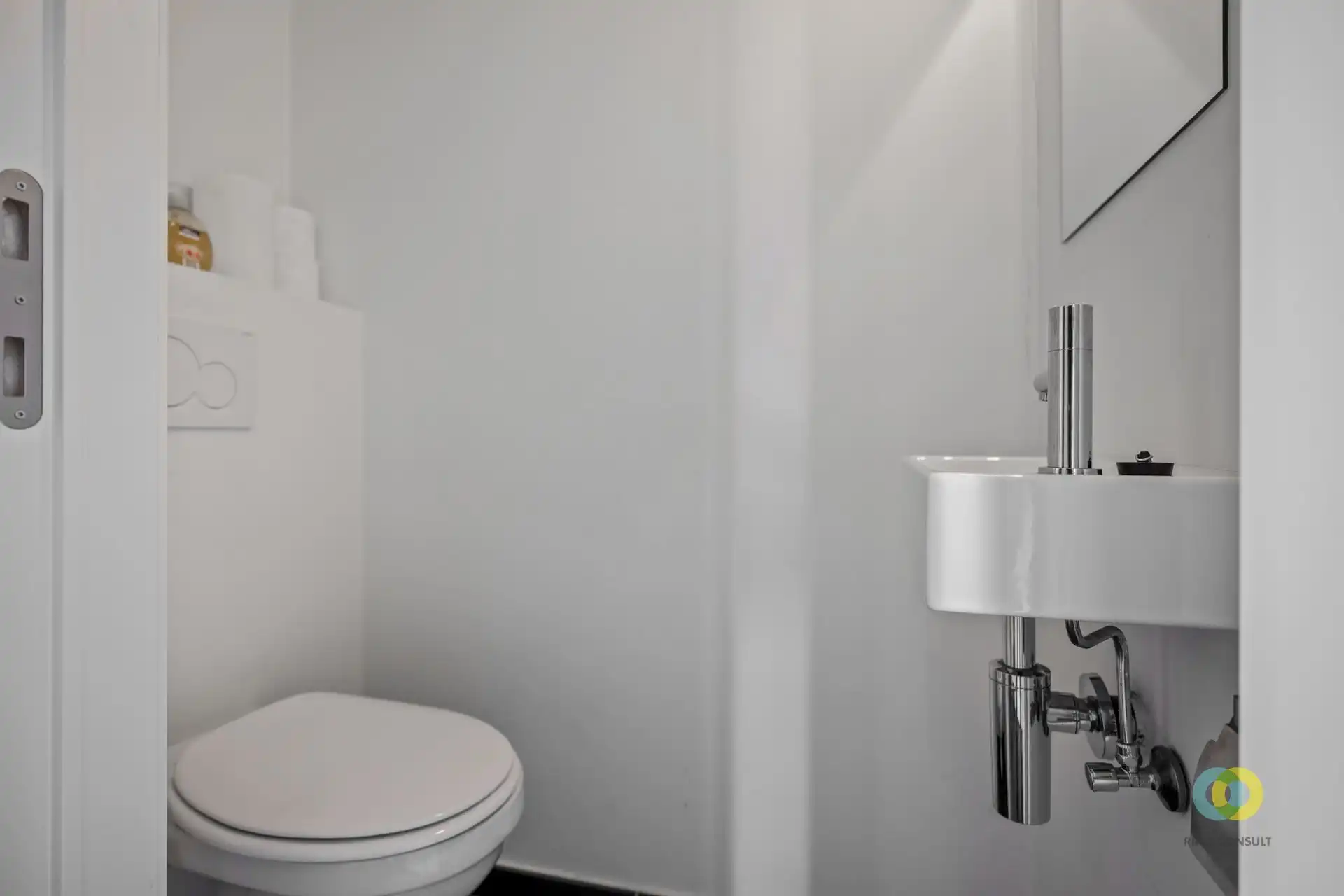 Recent appartement met groot terras foto 10