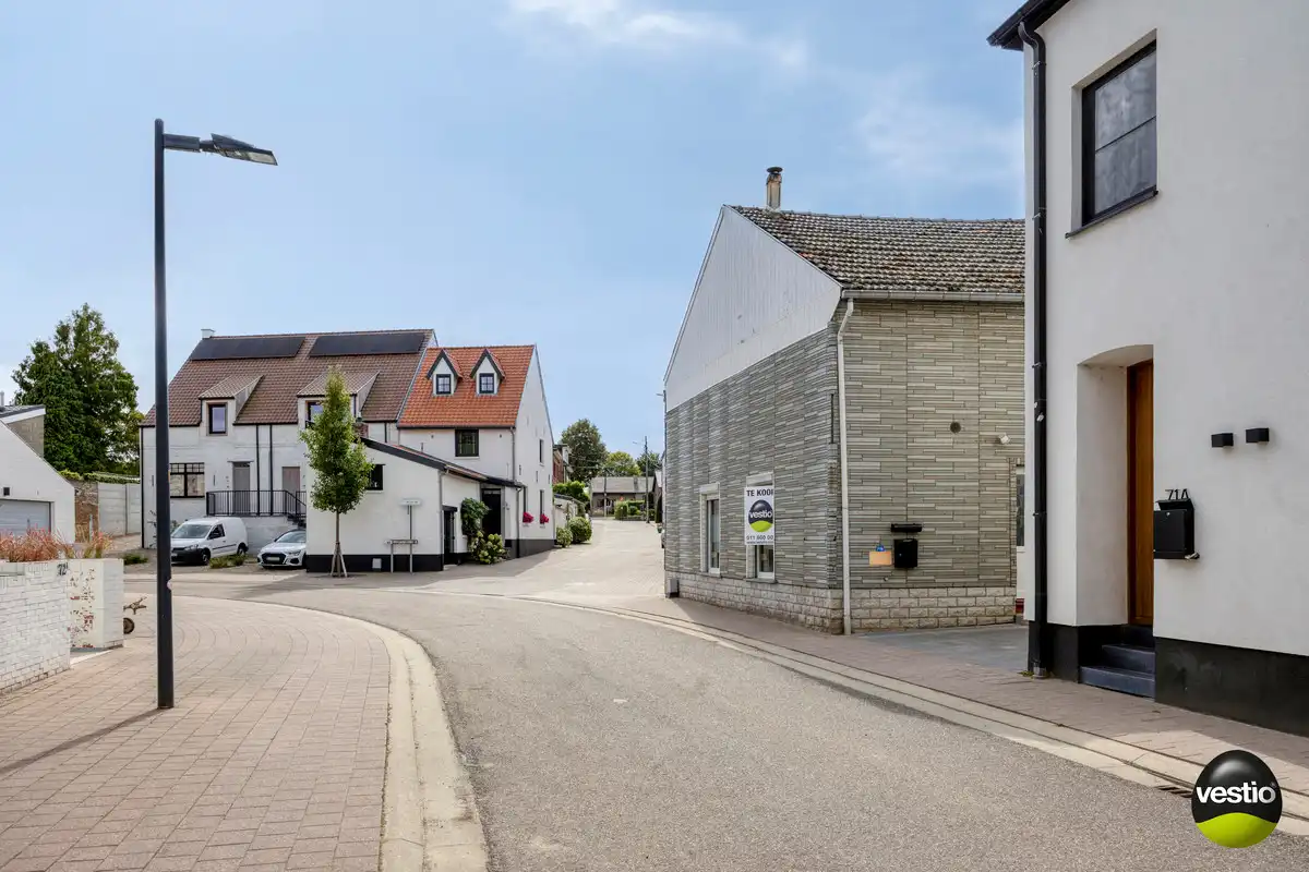 OP TE FRISSEN WONING MET 2 SLK OP 4A95CA IN DORPSKERN TE ZICHEN-ZUSSEN-BOLDER. foto 23