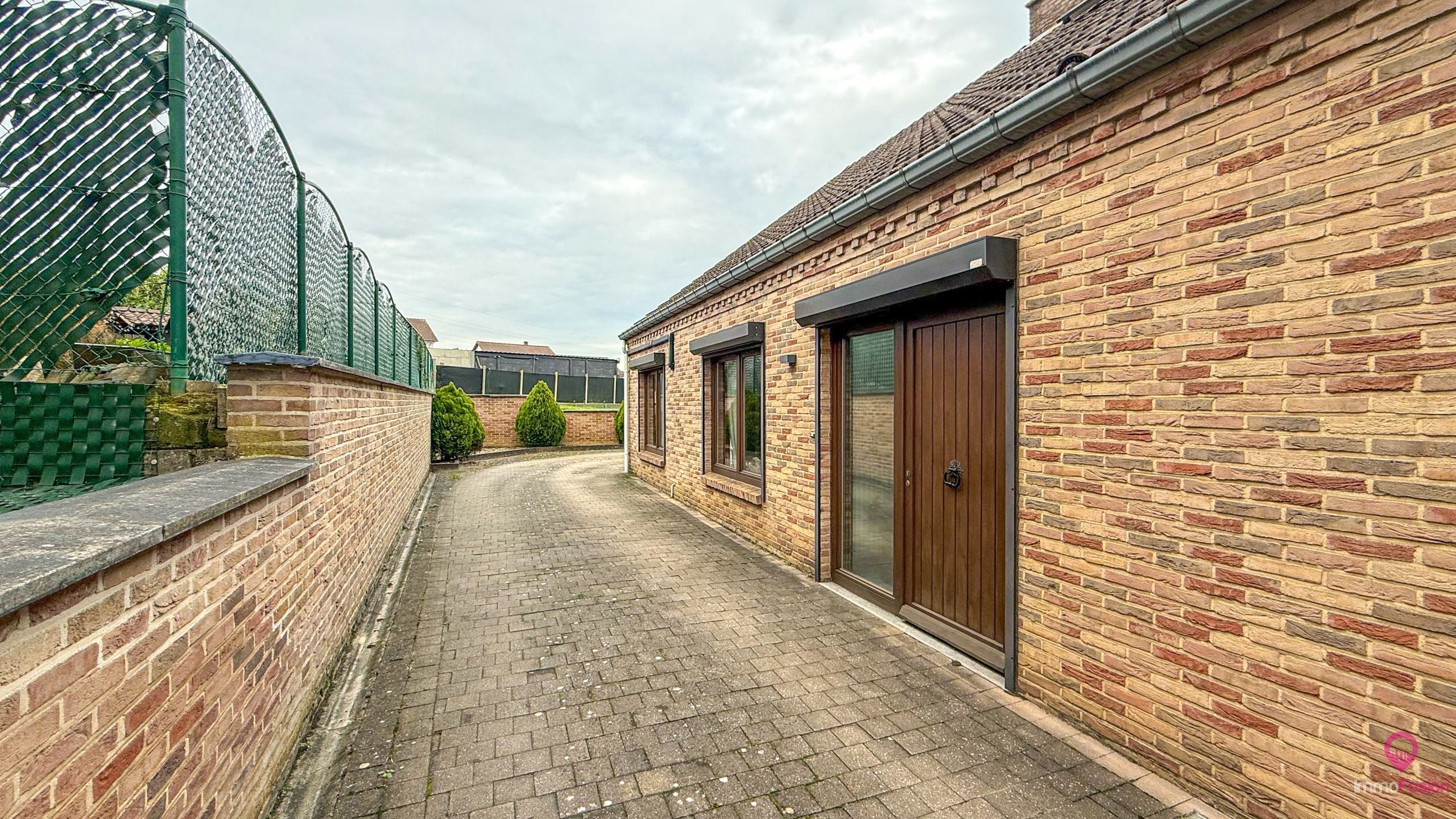 Woning 4 slpk met commerciële vergunning op centrale ligging foto 42