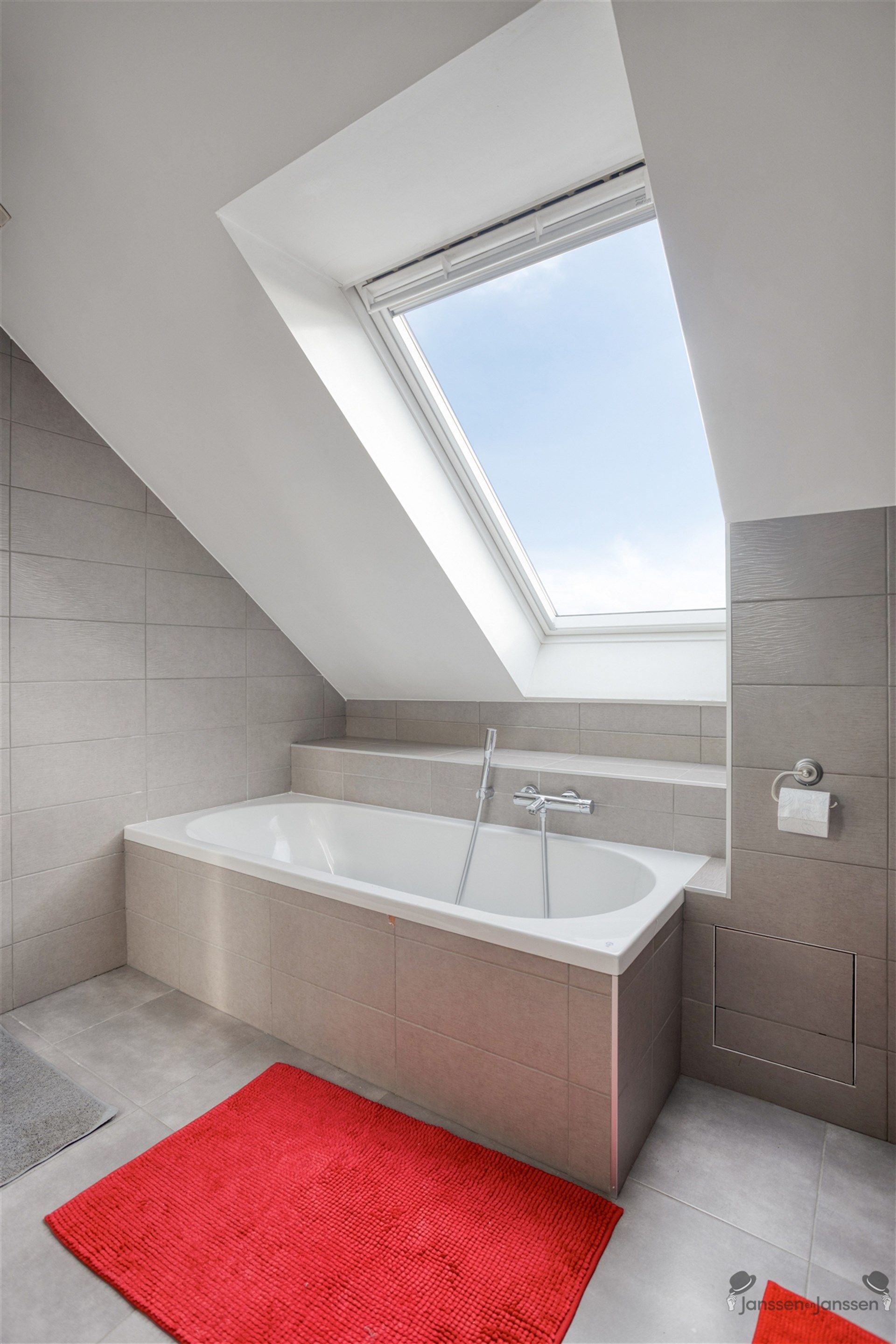 Energiezuinig appartement met terras en garage (EPC A) foto 14