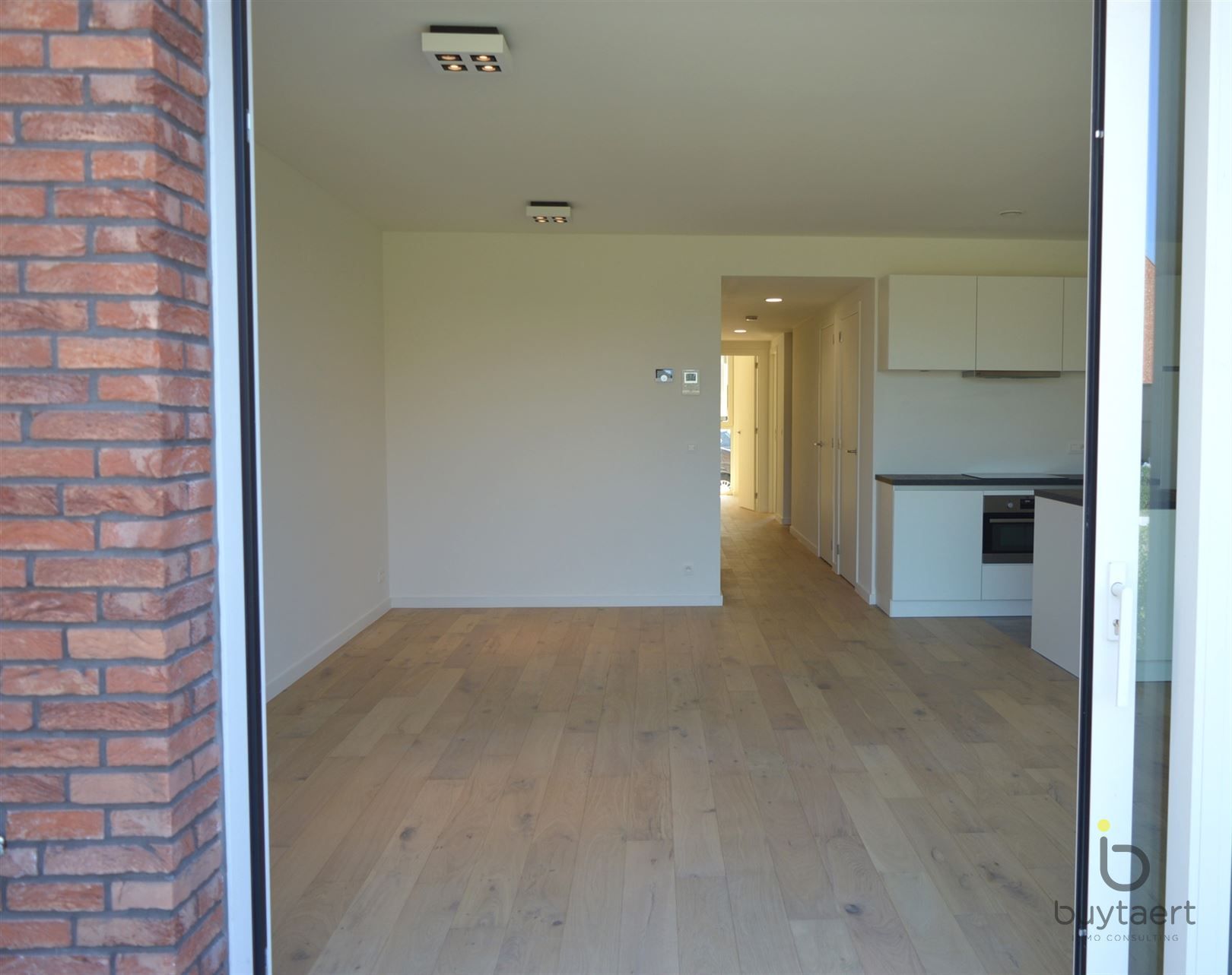 Nieuwbouw gelijklvoers appartement met twee slpks. foto 9