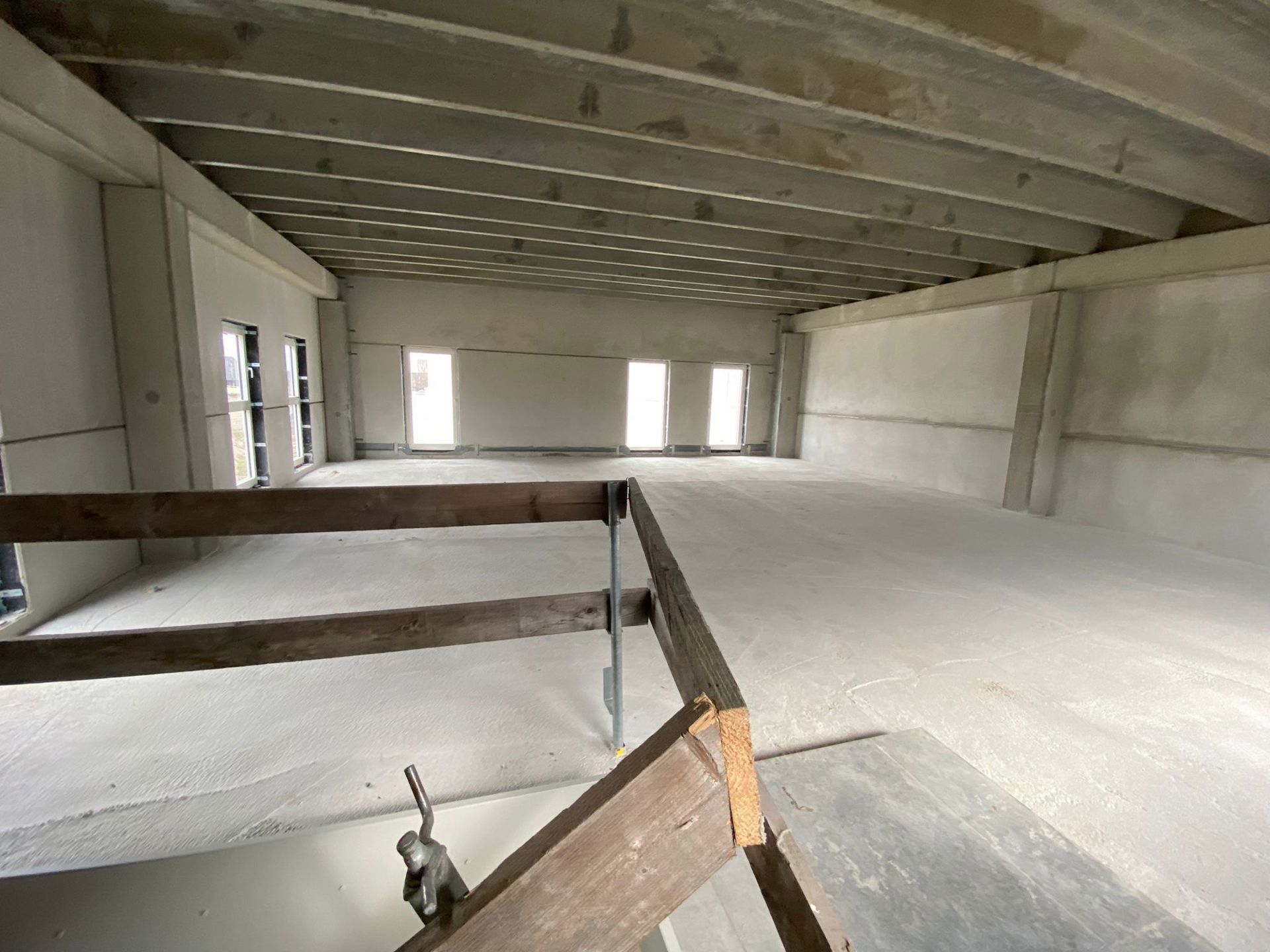 Magazijn te huur foto 9