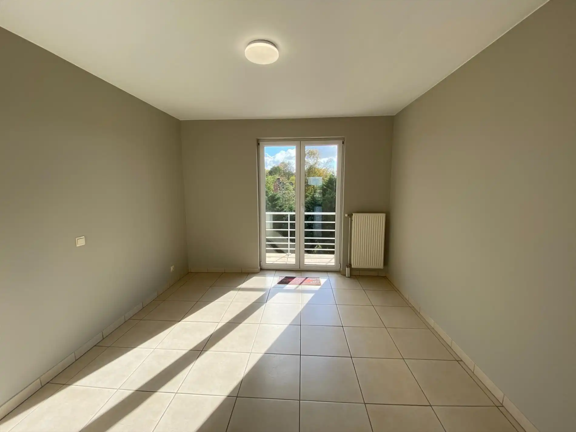 Goed onderhouden appartement met 2 slaapkamers en 2 terrassen foto 7