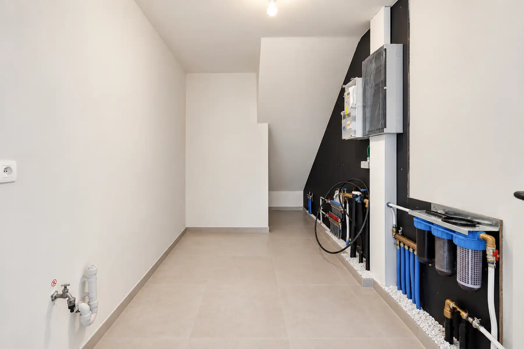 Energiezuinige ruime nieuwbouww met 4 slaapkamers en tuin foto 11