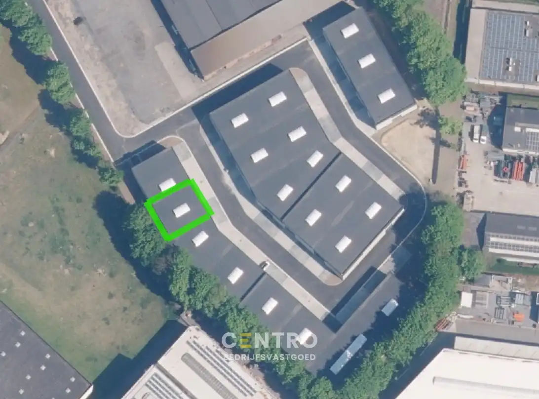 Goed geïsoleerde (vorstvrij) NB OPSLAGRUIMTE (255m²) met grote glaspartij (burelen) en 2 private parkeerplaatsen voor de deur. Op industriezone te Aalter. foto 10