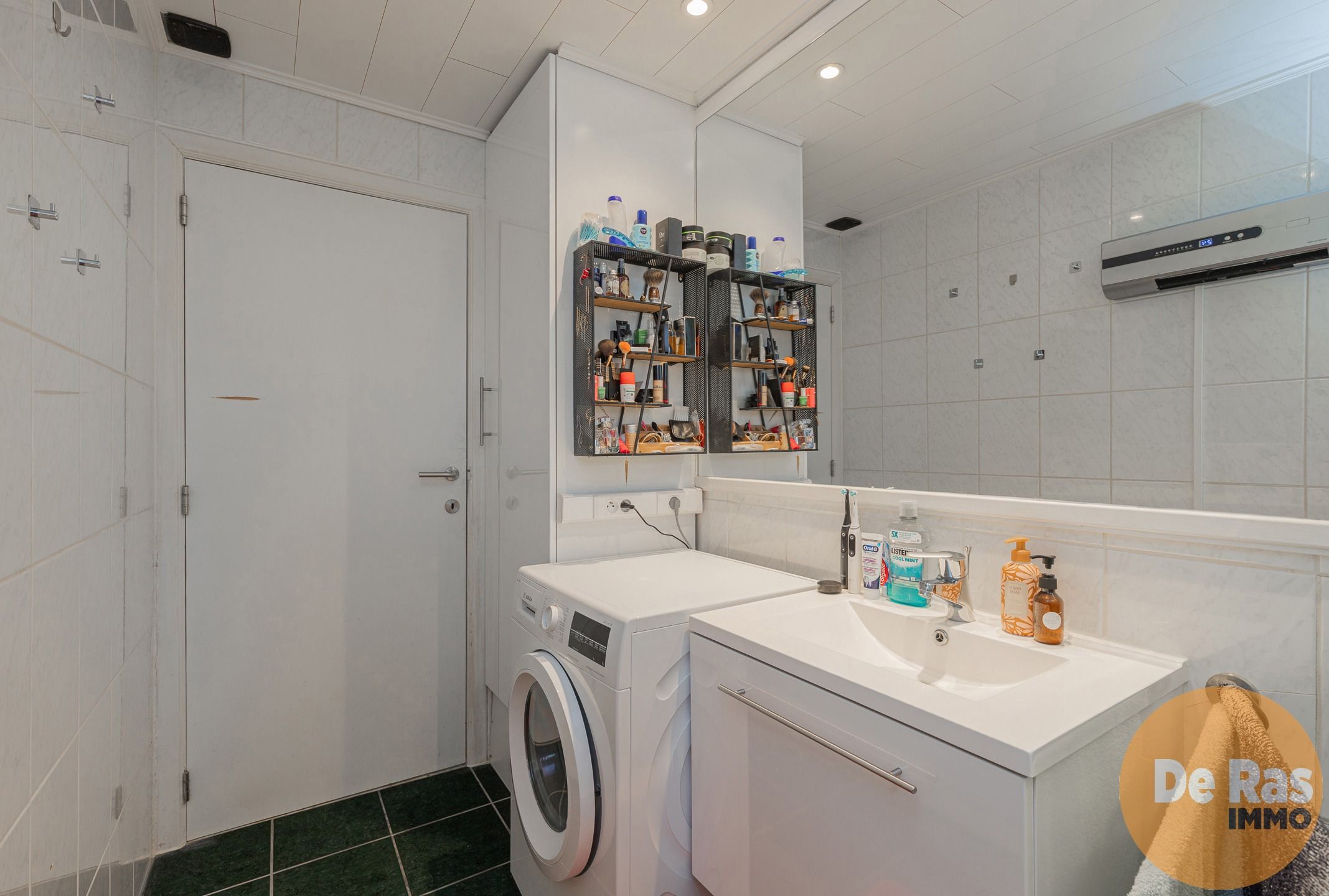 WETTEREN - Ideale starterswoning/investering in het centrum foto 9