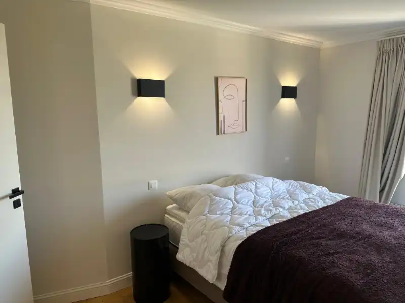 --- NOUVEAU --- Ce charmant appartement meublé d’environ 50 m² combine parfaitement confort et fonctionnalité. foto 4