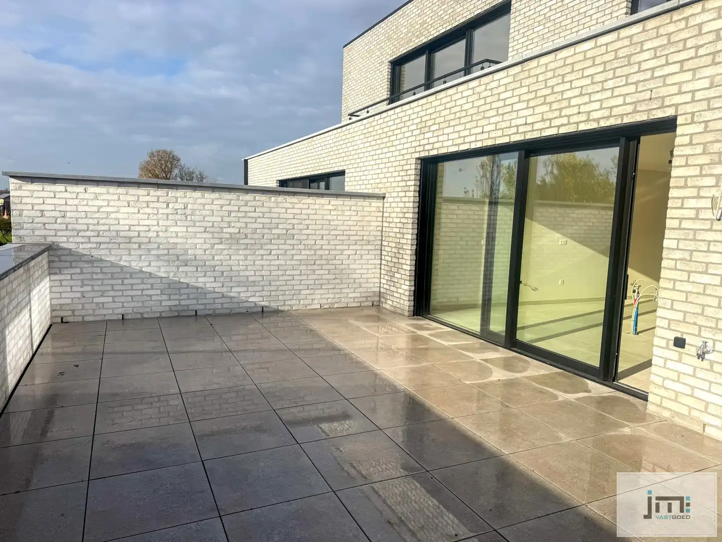 Ruim appartement met 3 slaapkamers foto 7