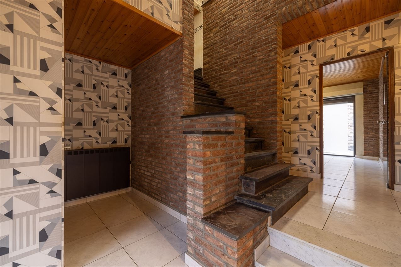 Ruim huis met praktijkruimte en 4 slaapkamers foto 9
