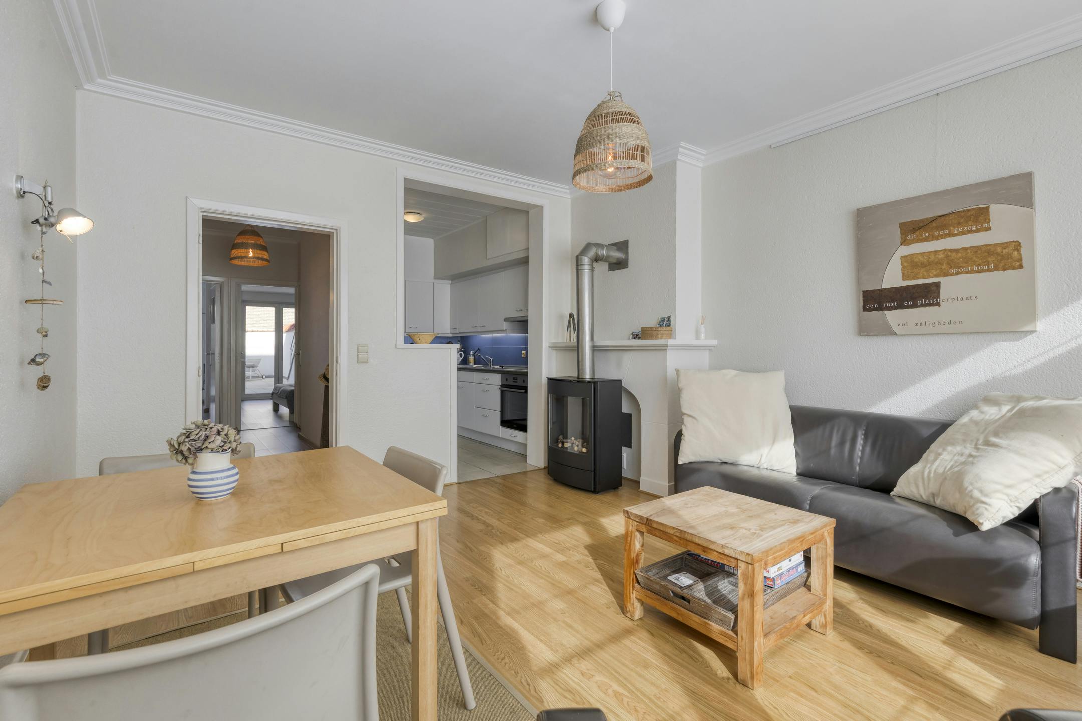 2-slaapkamer appartement met ruim terras te koop in Heist foto 8