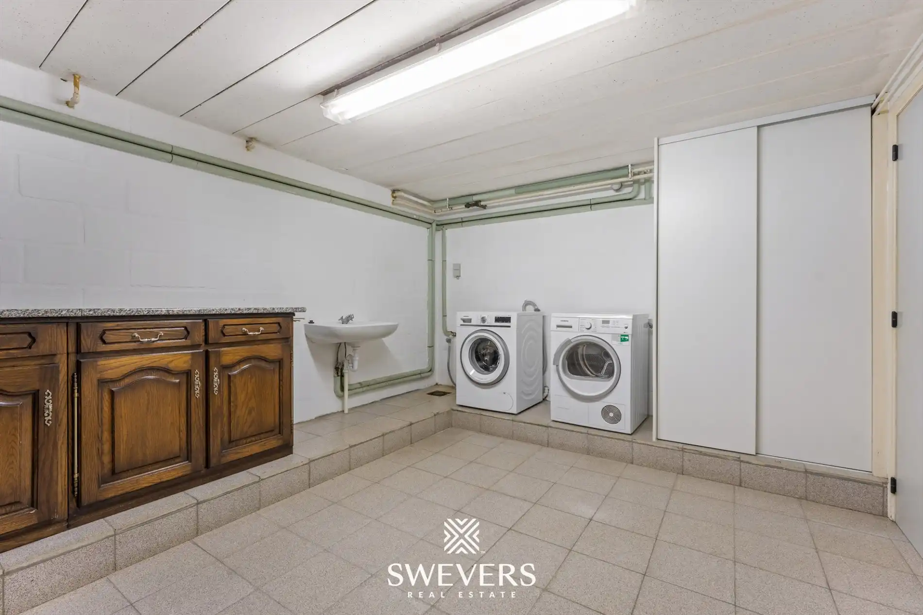 Ruime verzorgde woning, met aanpalende bouwgrond foto 24
