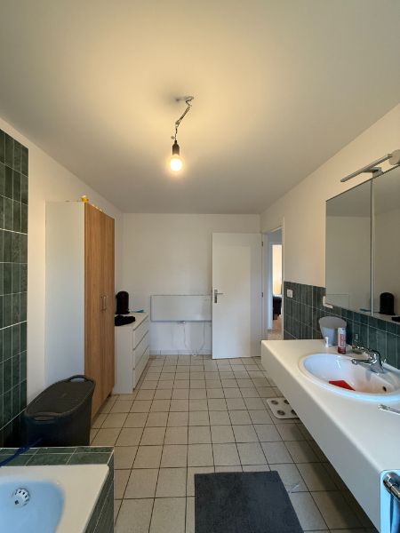 Instapklare halfopen woning met tuin nabij Sint-Pietersstation foto 16