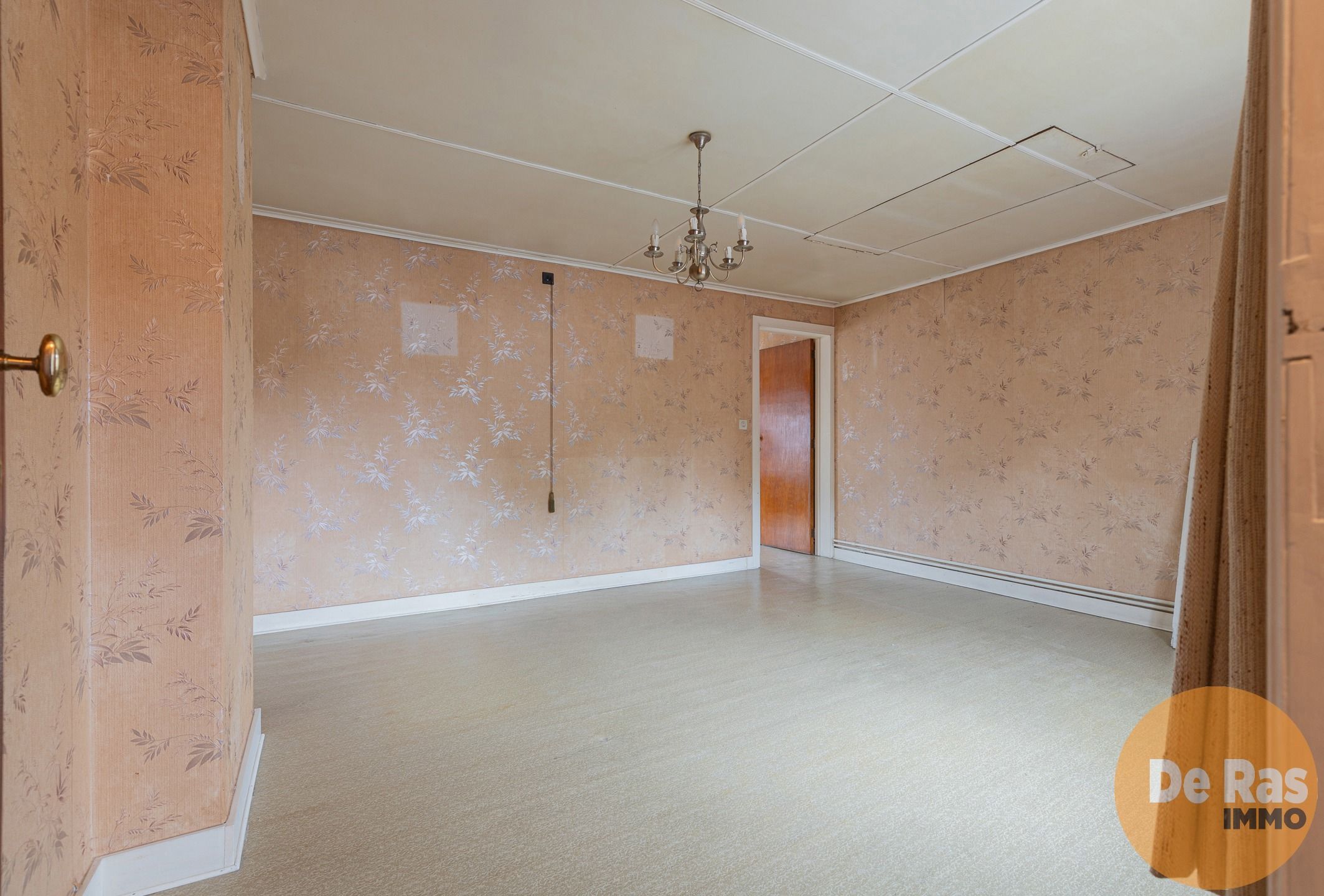 LEDE - Verzorgde, te renoveren woning op een goeie ligging foto 12