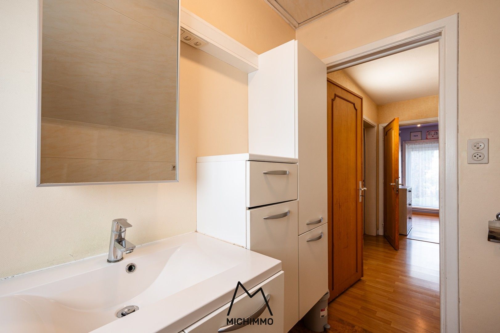 Open bebouwing met drie slaapkamers, grote tuin en EPC C (240 kWh) foto 29