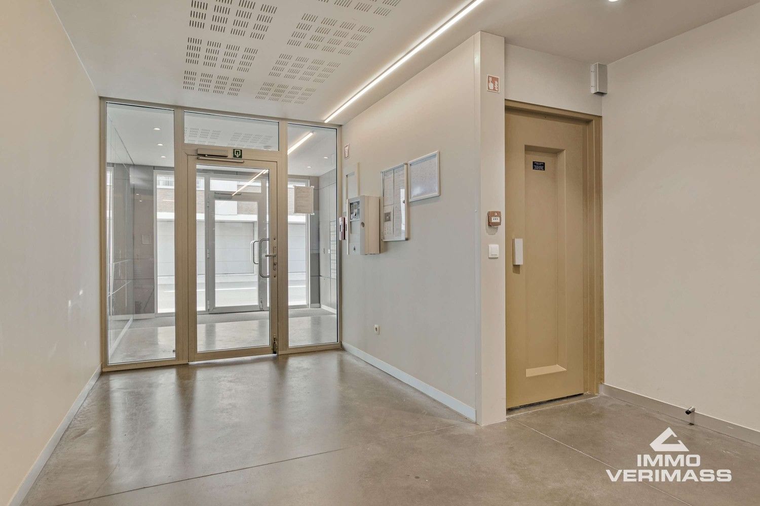 2 ruime ondergrondse staanplaatsen op toplocatie in hartje Leuven foto 6