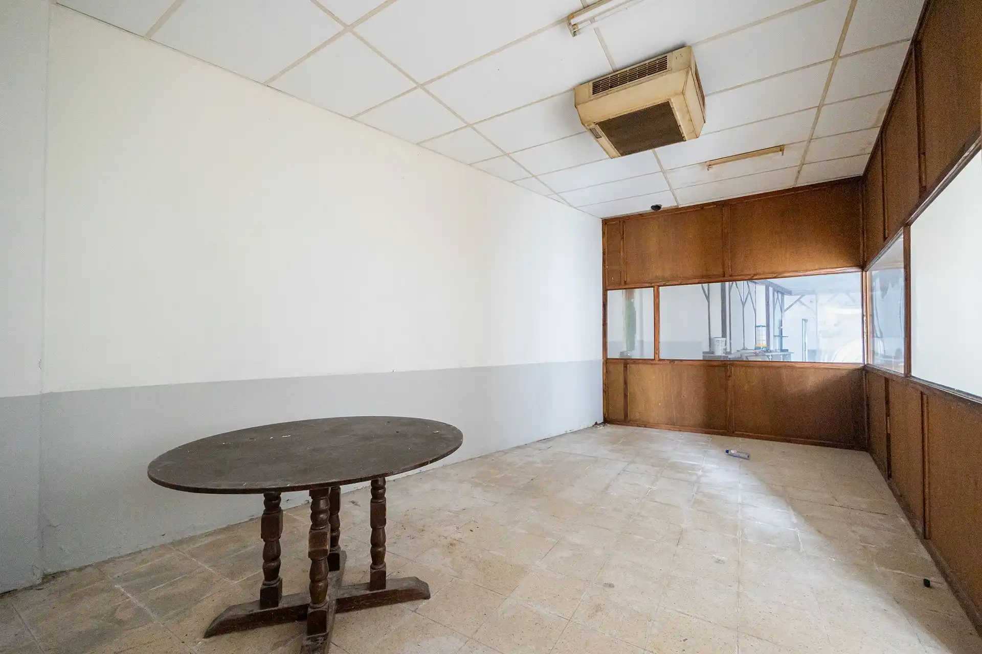 Te renoveren polyvalente ruimte in de bruisende Kievitwijk foto 8