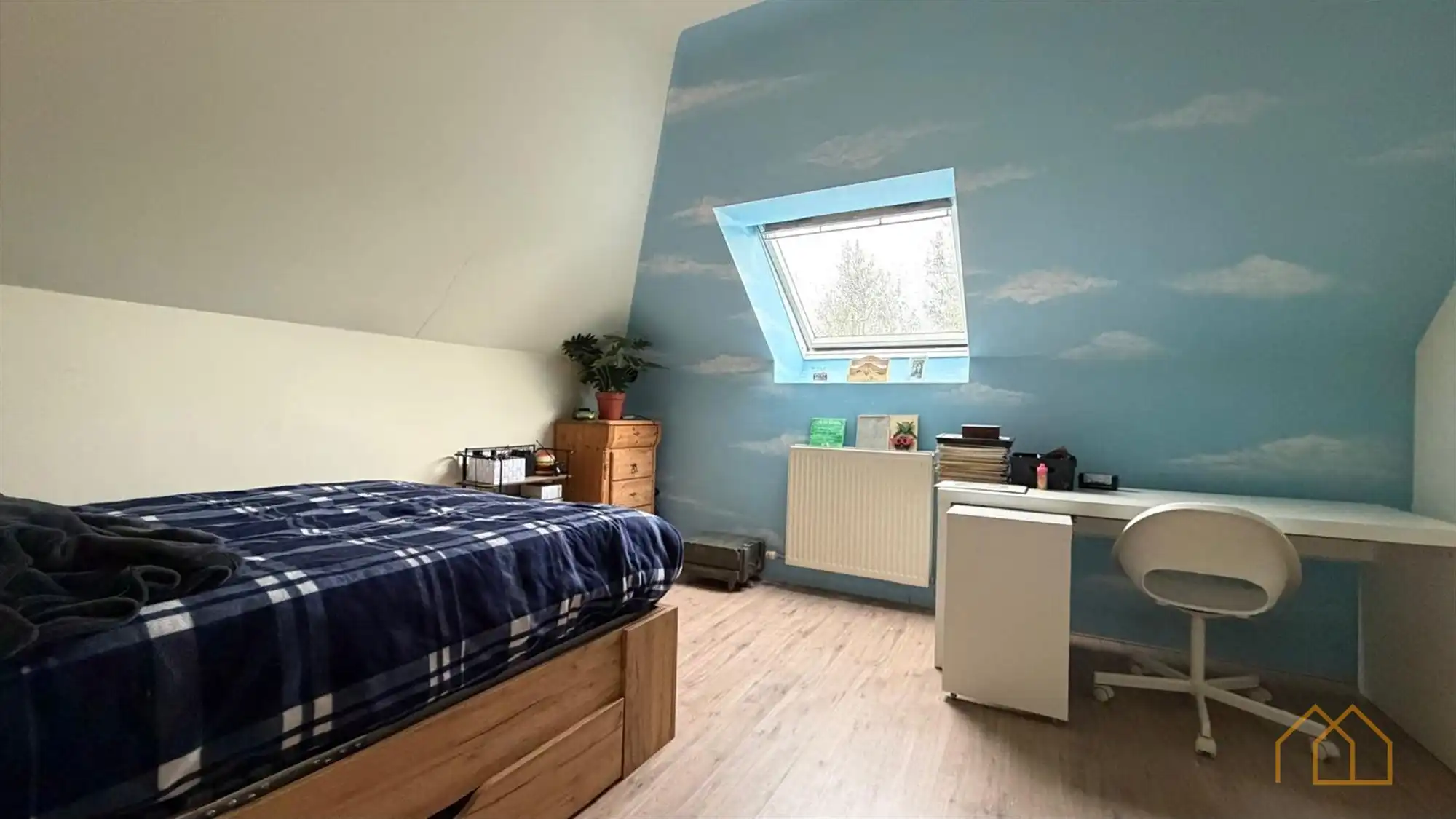 Ruime woning met burelen foto 19
