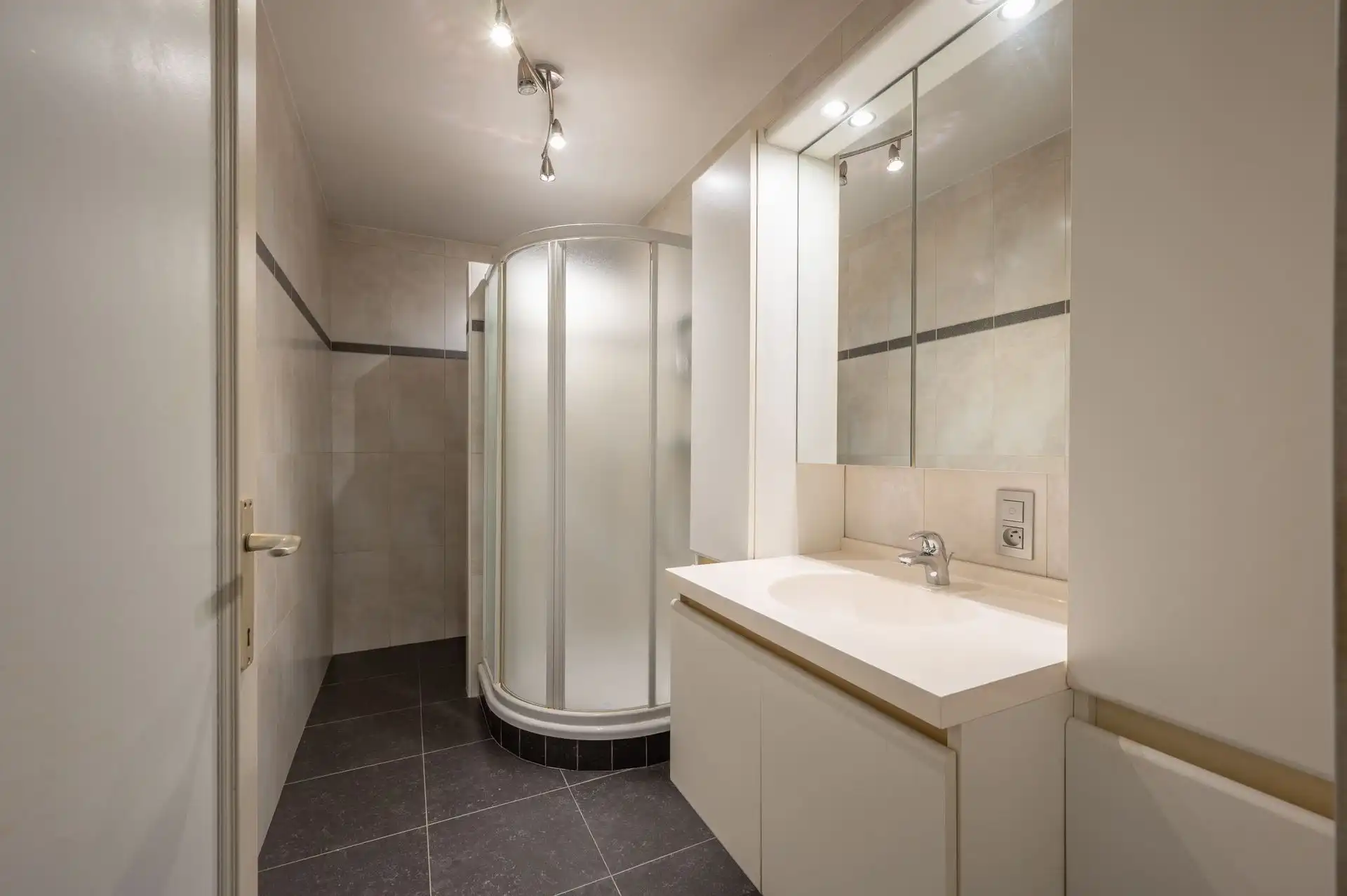Ruim appartement met 3 slaapkamers op absolute toplocatie foto 11