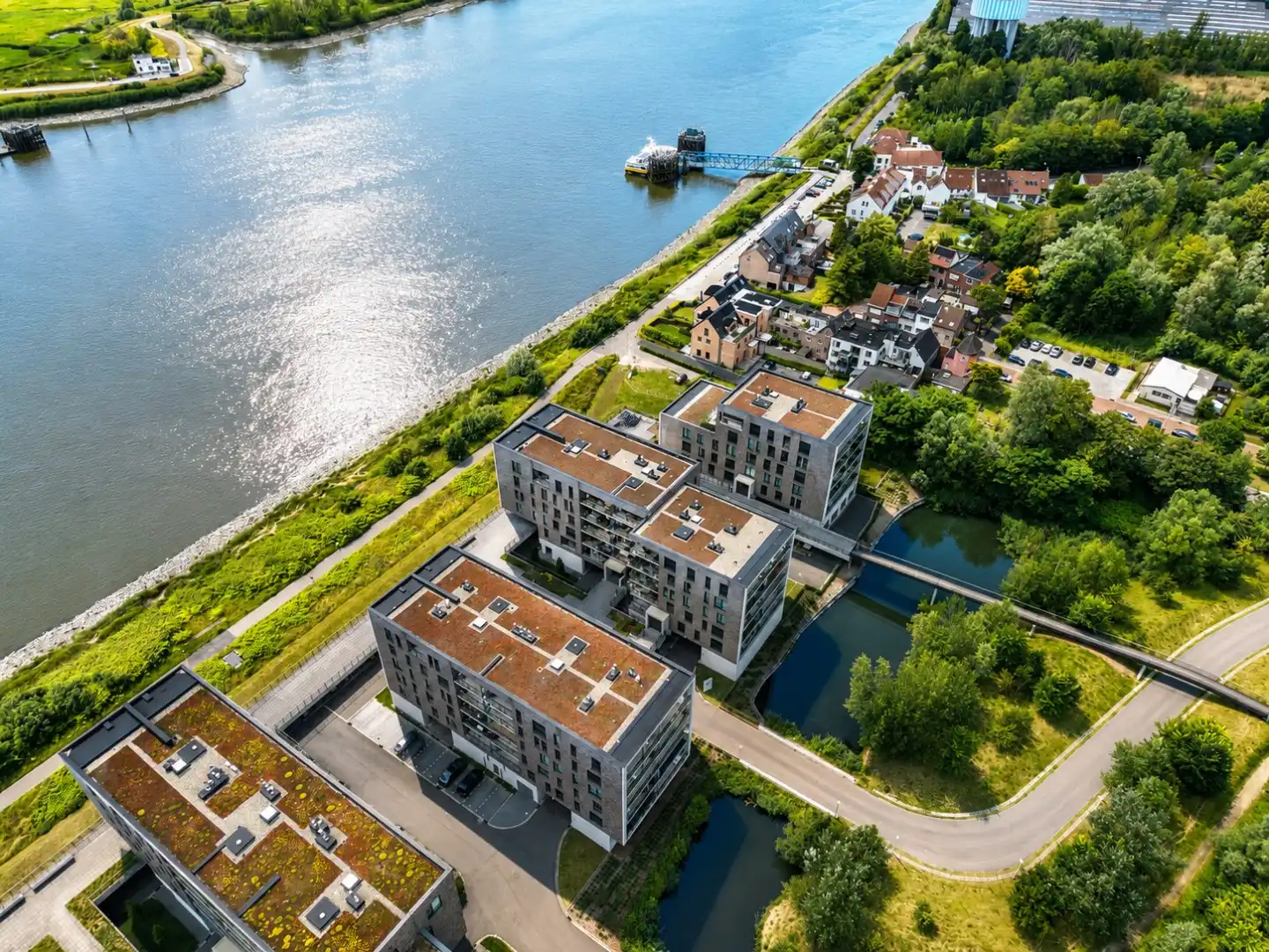Te huur: ruim, luxueus appartement (95 m²) met prachtig uitzicht! foto 25